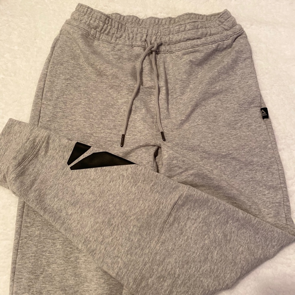 reebok sweatpant joggers